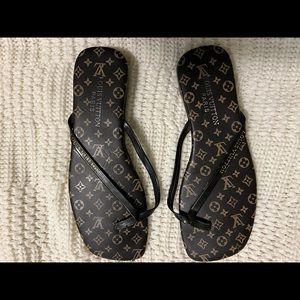 Louis Vuitton Ladies Sandals Size 6